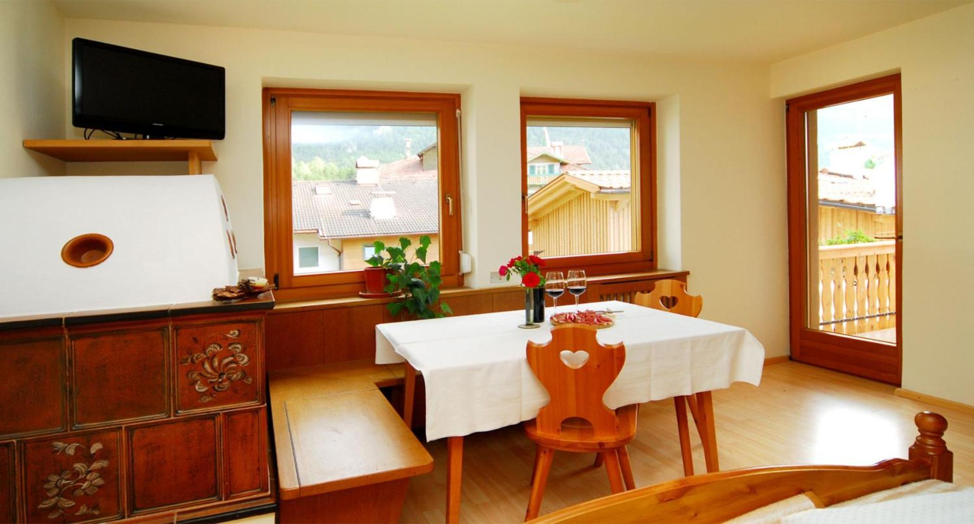 Garni Karlegger Bed and Breakfast Seis am Schlern Rum bild